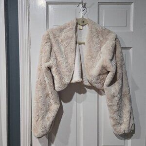 Maeve by anthropologie faux fur shrug